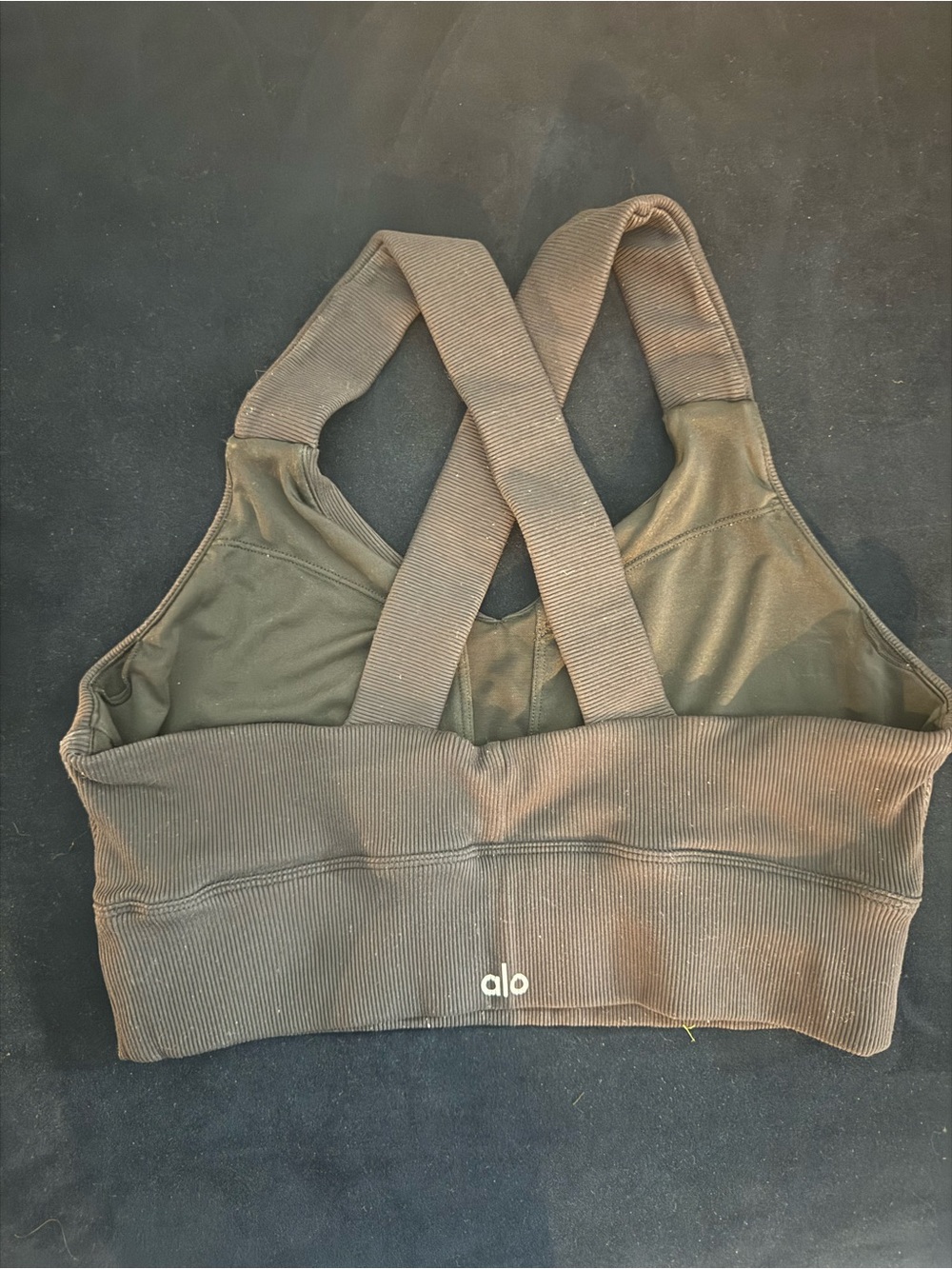 Alo Women’s Black Cross-Back Sports Bra